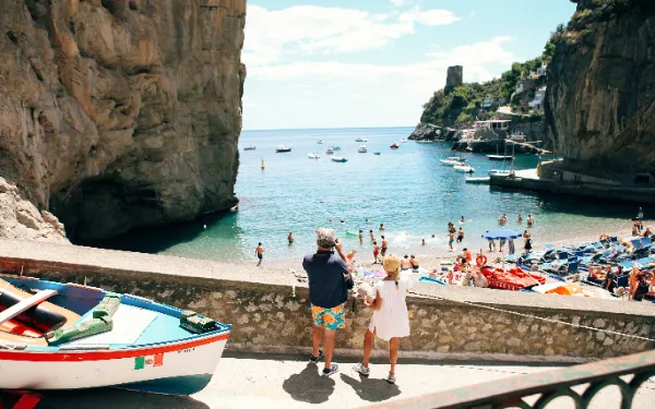 How to Build the Perfect Vacation Wardrobe for the Mediterranean